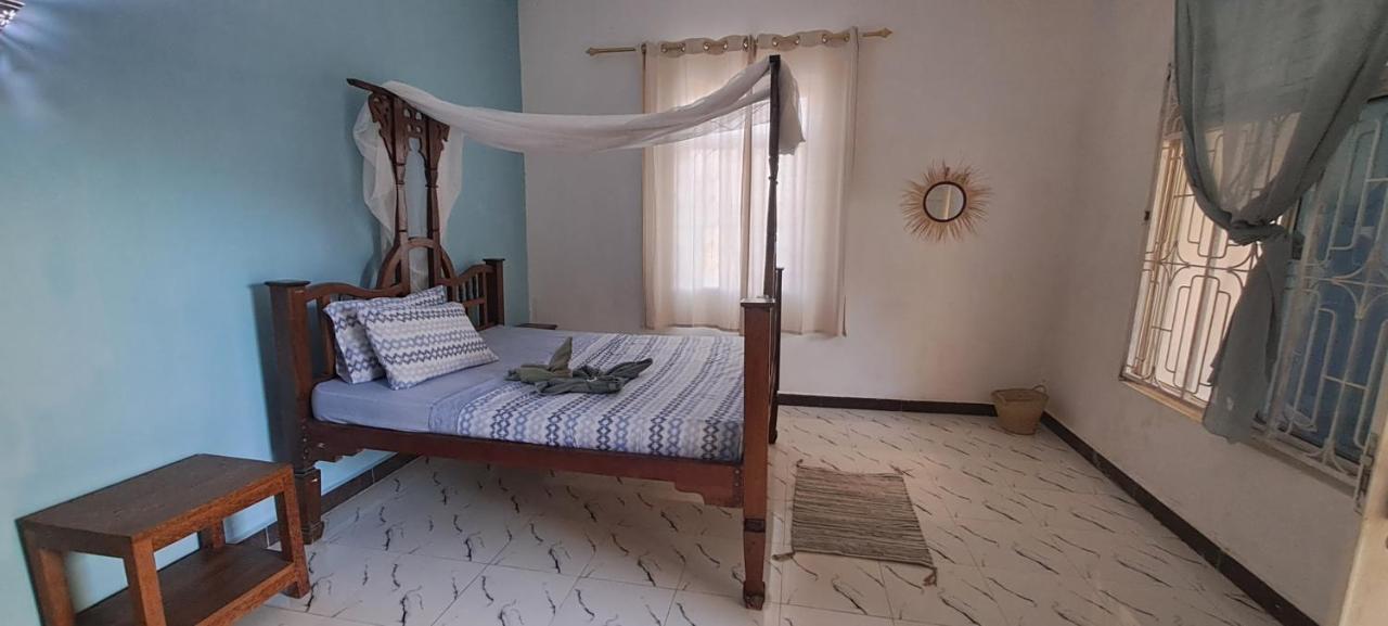 Alojamento de Acomodação e Pequeno-almoço Karibu House Paje